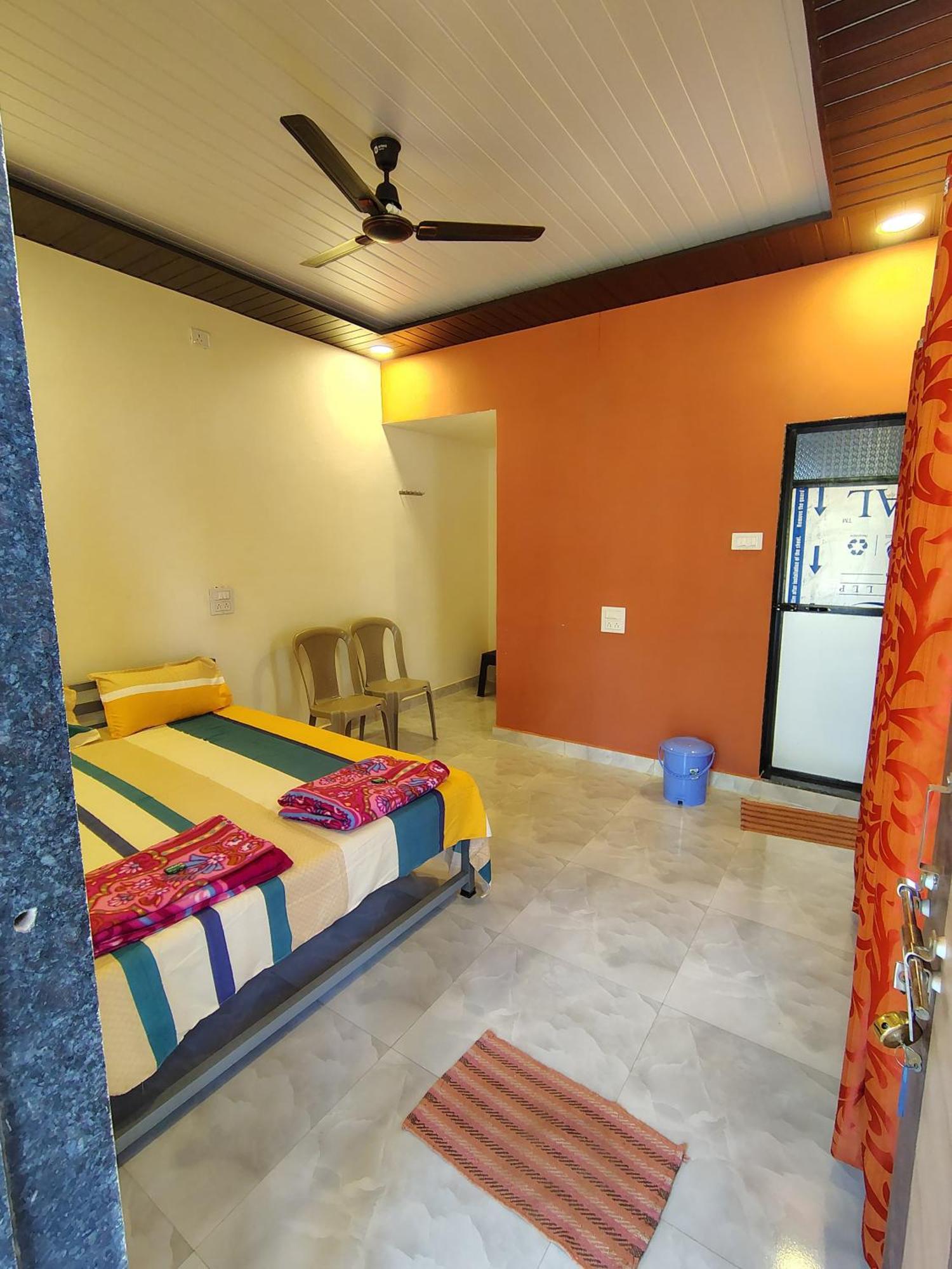 Omkar Beach Resort Малван Экстерьер фото
