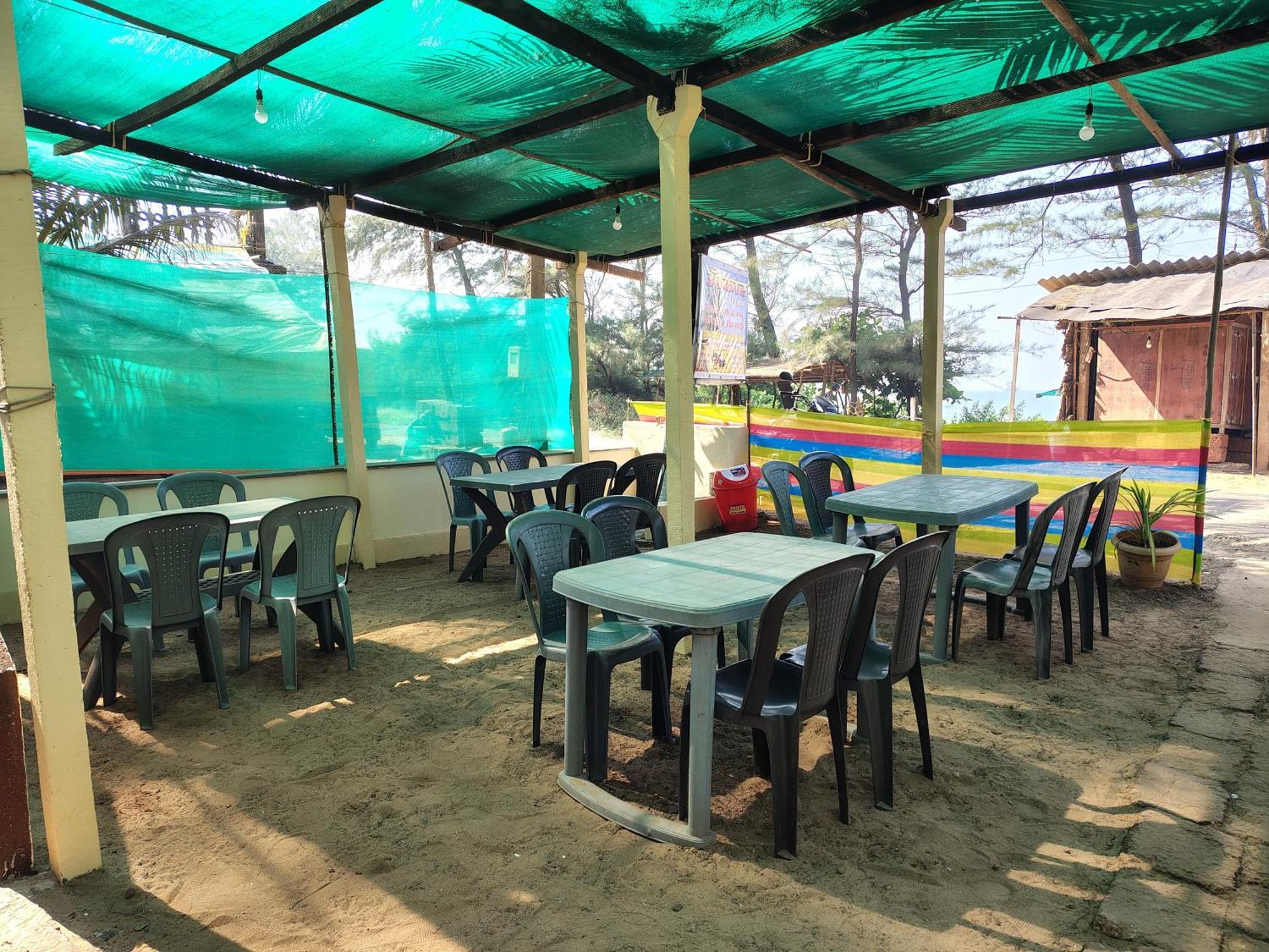 Omkar Beach Resort Малван Экстерьер фото